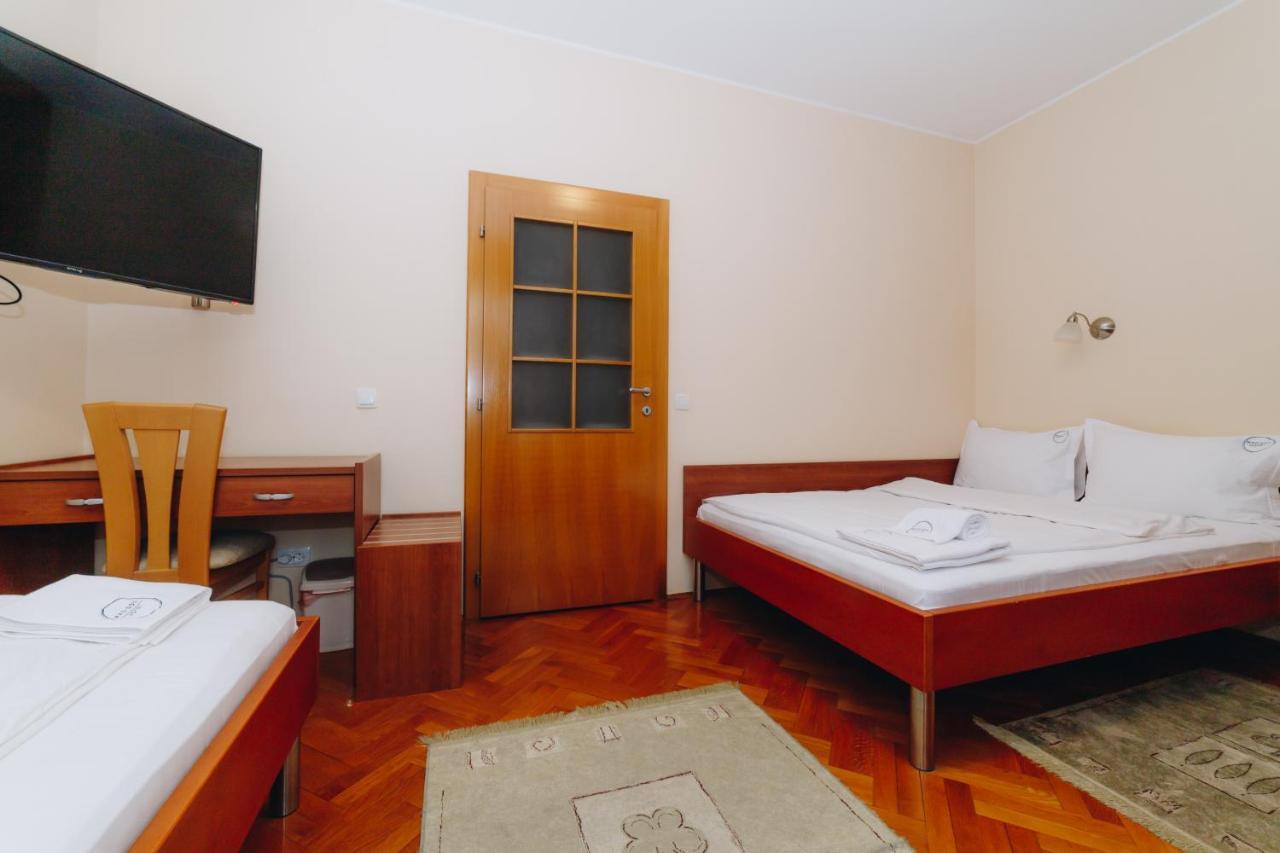 Hotel Madison Kragujevac Ngoại thất bức ảnh